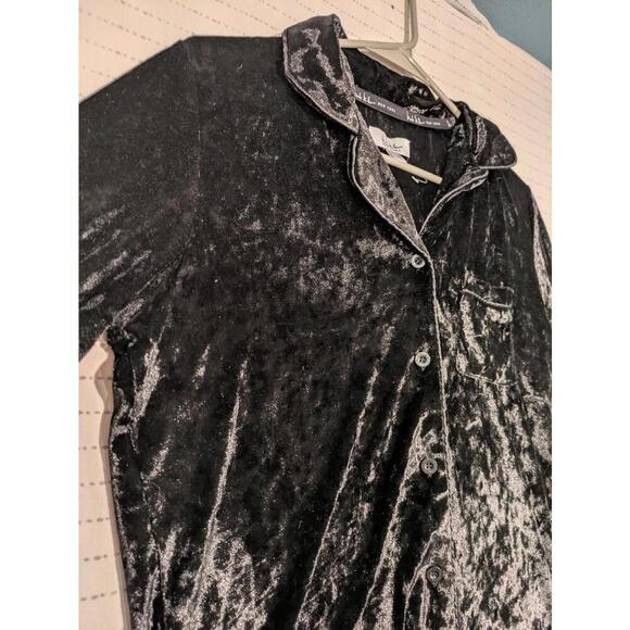 Nicole Miller Pajamas Set Black Debossed Leopard Spots Small Top Pants - Picture 3 of 15